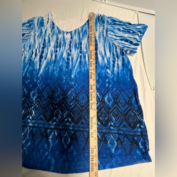 TIME & TRU POLYESTER BLUE AND WHITE SHORT SLEEVE TOP. SIZE 3.  NWOT  REALLY SOFT - Picture 10 of 11